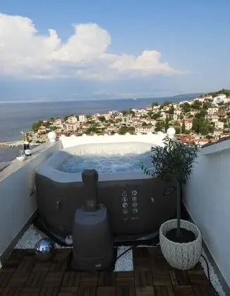 Nino - With View - A1-sunce