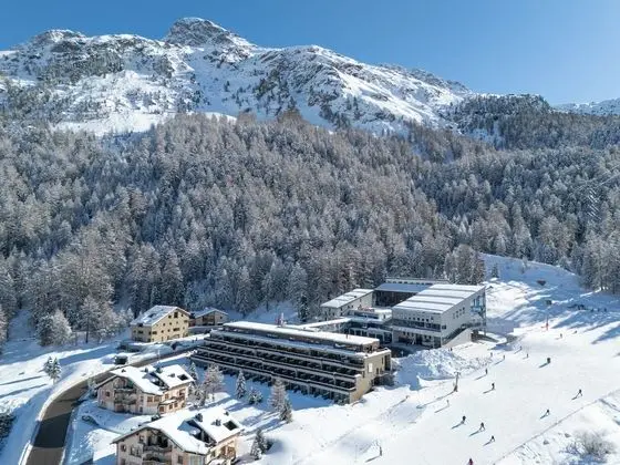 Nira Alpina - Member of Design Hotels - Dış Mekan