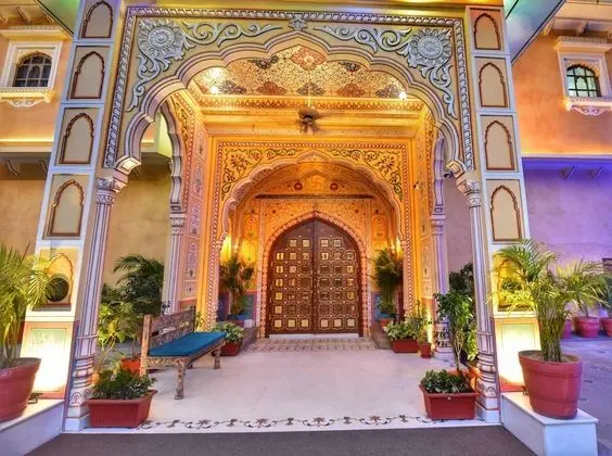 Nirbana Palace - A Heritage Hotel - Dış Mekan