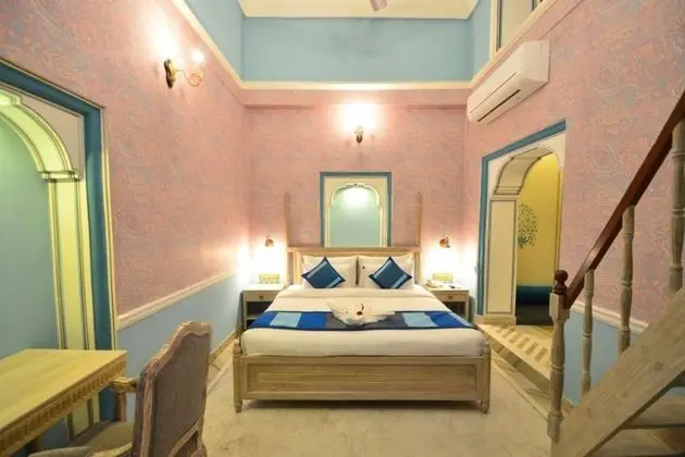 Nirbana Palace - A Heritage Hotel - Oda