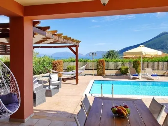 Villa-nireaus Captivating Views Over Sami Bay - Oda