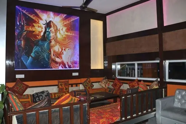 Hotel Nirmal Mahal By Check In Room - Yerinde Yemek