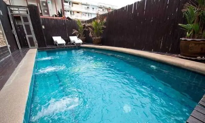 Nirvana Boutique Suites - Havuz