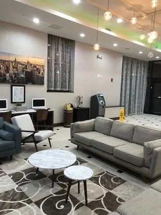 Hotel Nirvana - Lobi