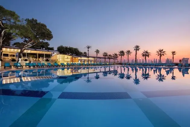 Nirvana Mediterranean Excellence - Havuz