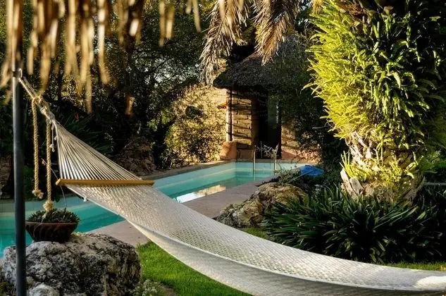 Nirvana Restaurant And Retreat