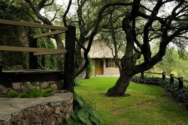 Nirvana Restaurant And Retreat - Dış Mekan