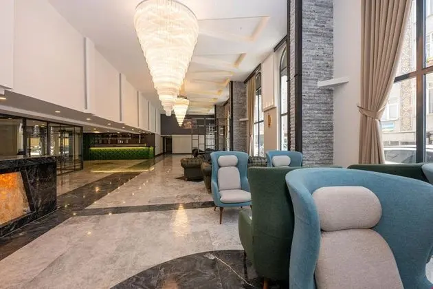 The Nirvanas Hotel - Genel