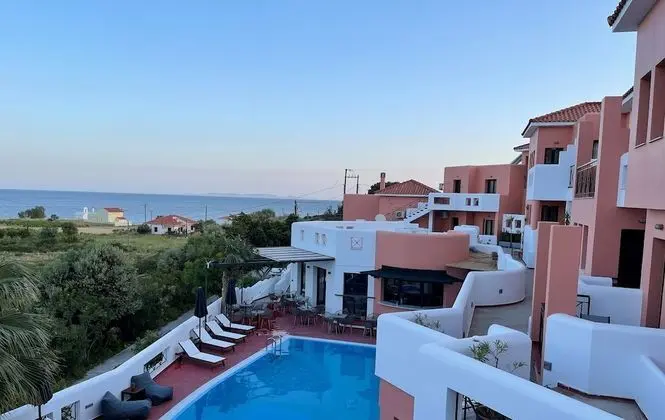 Nisea Hotel Samos - Havuz