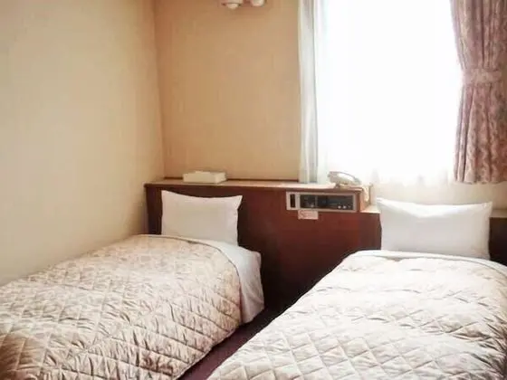 Nishi Shinjuku Green Hotel