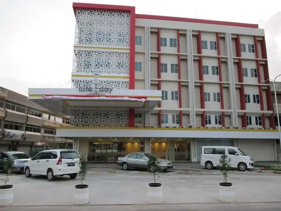 Nite & Day Batam Jodoh Square - CHSE Certified - Dış Mekan