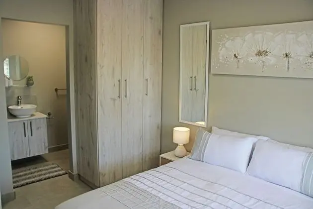 Nivica Lifestyle Living 78 Langebaan - Oda