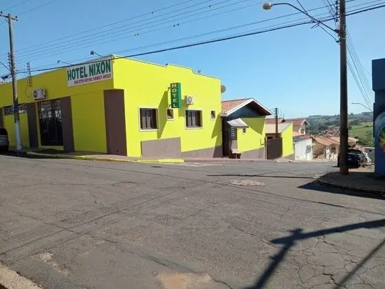 Hotel Nixon