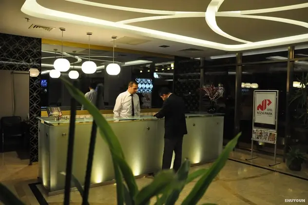 Niza Park Hotel - Lobi