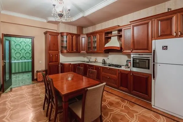Nizami Street Royal Luxury Apartment - Mutfak