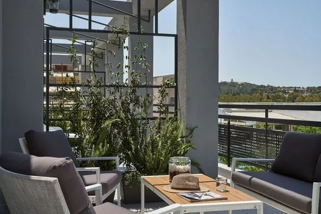 NLH KERAMEIKOS - Neighborhood Lifestyle Hotels - Oda Düzeni