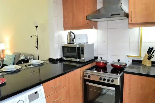 NMR - New Spacious Studio flat - Mutfak