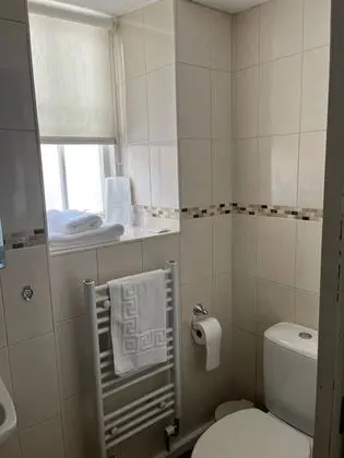 No: 1 The Esplanade Guest Accommodation. - Banyo Özellikleri