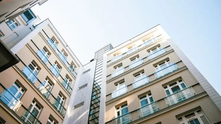No.4 Residence