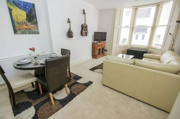 No 5 Central by Brighton Holiday Lets - Oda Düzeni