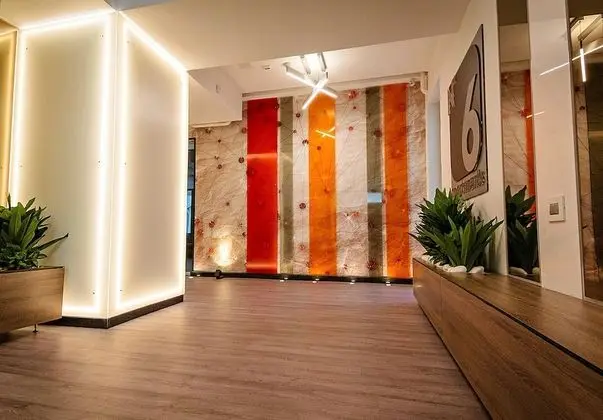 No 6 Apartments - Lobi