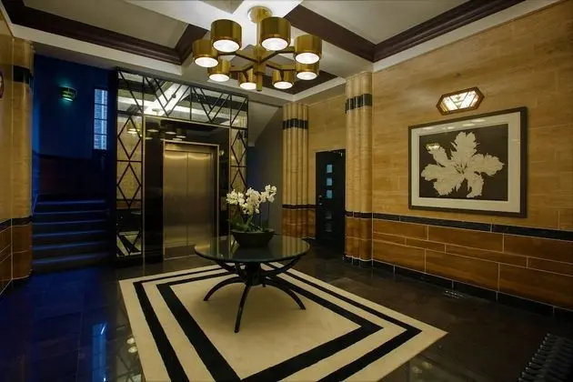 No.8 Waterloo Apartments - Lobi