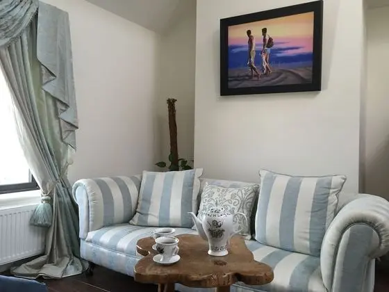 No50 Boutique Bed & Breakfast - İç Mekan