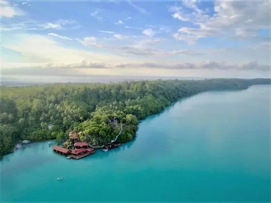 Noah Maratua Resort