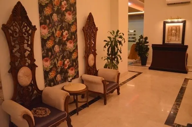 Noah Hotel