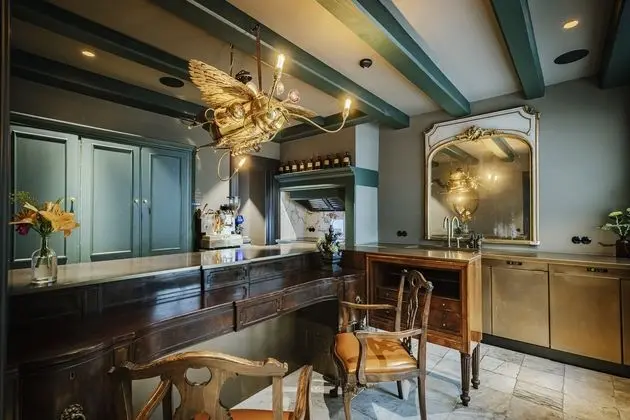 Hotel The Noblemen - Lobi