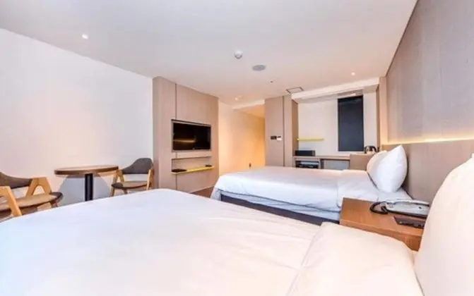 Noblepia Hotel - Oda