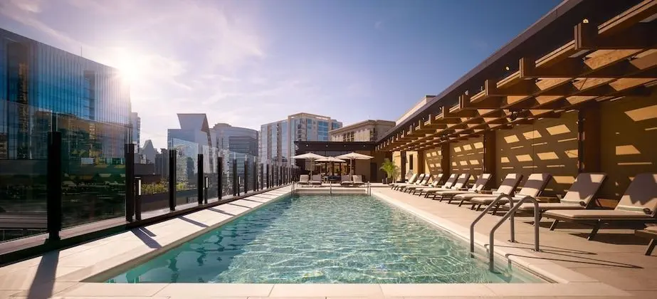 Nobu Hotel Atlanta - Havuz
