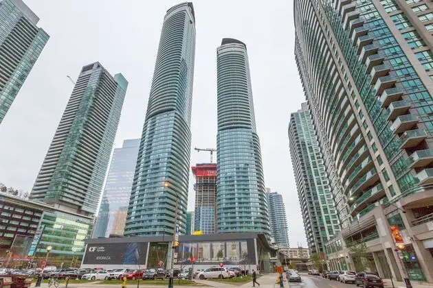 Noel Suites - York and Bremner - Dış Mekan