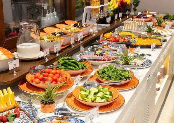 Noem Hotel - Yerinde Yemek