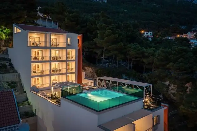 Noemia Apartments