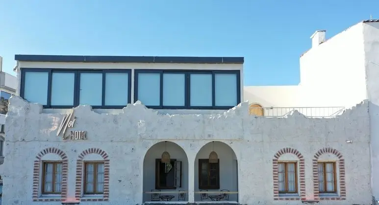 Noi Hotel