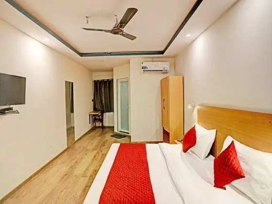 Hotel Noida Grand Sec 58 By F9 Hotels - Oda