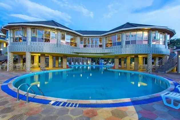 Nokras Riverine Hotel & Spa