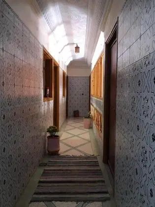 Nomad Surf House - Hostel