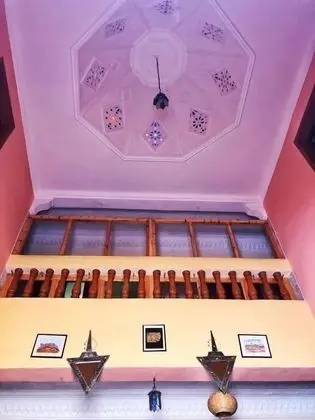 Nomad Surf House - Hostel - İç Mekan