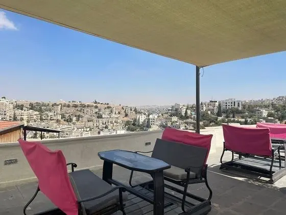 Nomads Hotel