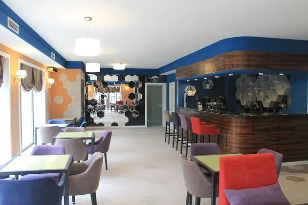 Non-Stop Hotel - Yerinde Yemek