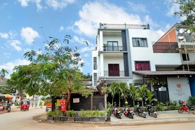 Noni Tree Hostel - Dış Mekan