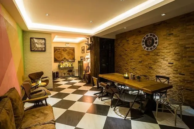 Nonze Hostel - Lobi