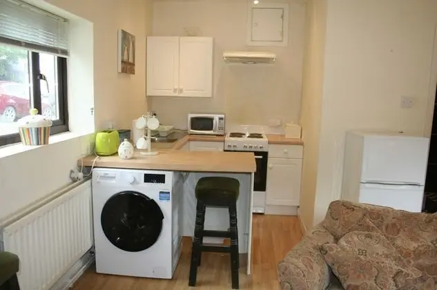 The Nook - Farm Park Stay with Hot Tub, BBQ & Fire Pit - Mutfak