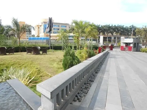 Noorya Business & Banquet Hotel - Dış Mekan