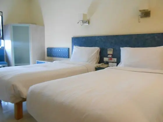 Noorya Business & Banquet Hotel - Oda