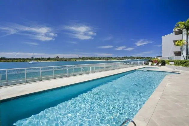 Noosa Shores Resort - Havuz
