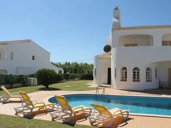 Nora GM in Albufeira