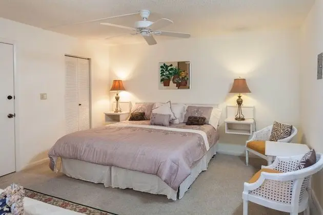 Nora's Bonita Beach & Tennis Condo